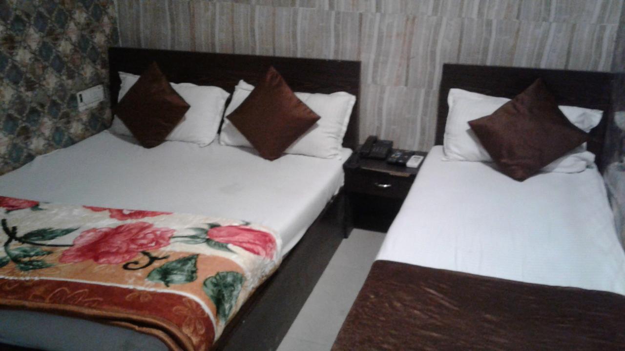 מומביי Hotel Majesty Palace מראה חיצוני תמונה